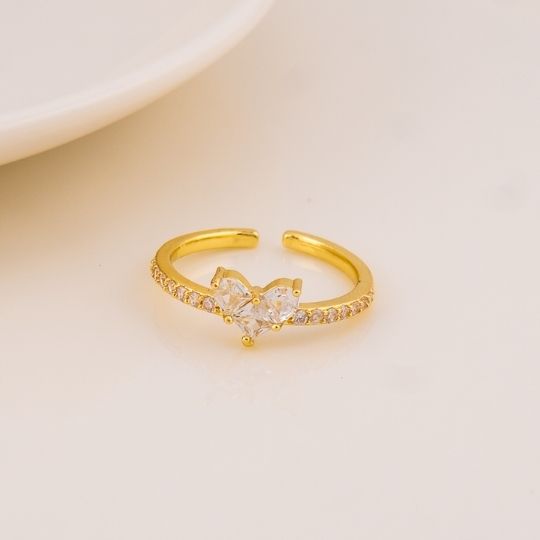 Anillo ajustable de corazon con zirconias baño 18k