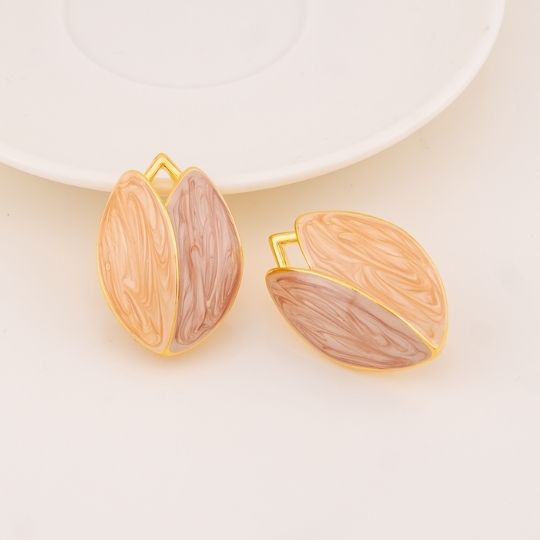 Aretes de tulipan esmaltados con broche omega baño 18k