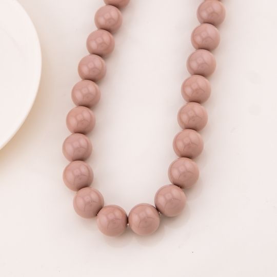 Collar bola chicle en concha nacar 12mm baño 18k