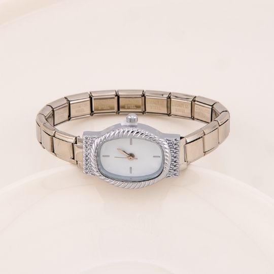 Reloj vintage estilo pulsera en acero inoxidable