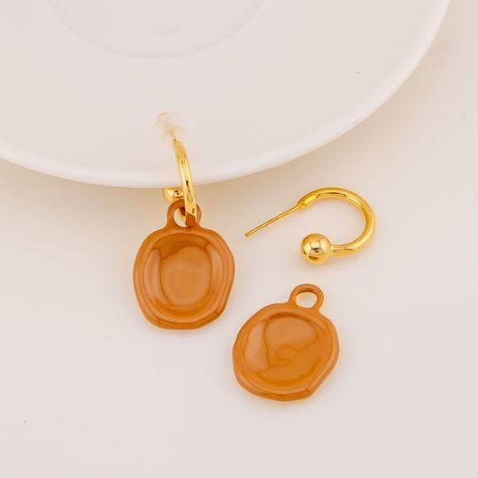 Aretes esmaltados doble uso baño 18k