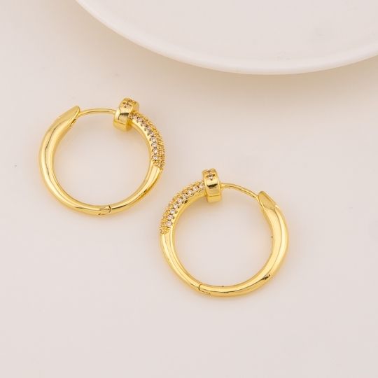 Argollas de marca con zirconias baño 18k