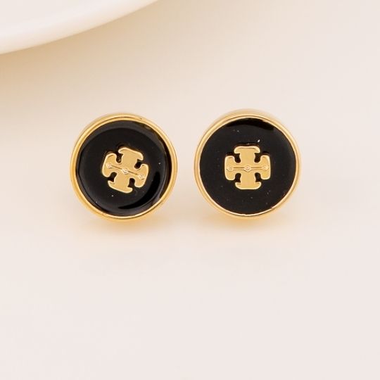 Aretes stud redondos de marca baño 18k