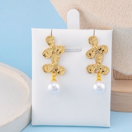 Aretes de flor con colgante de perla en acero inoxidable