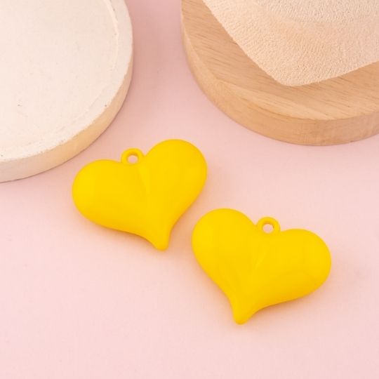 Dije chunky de corazon esmaltado baño 18k