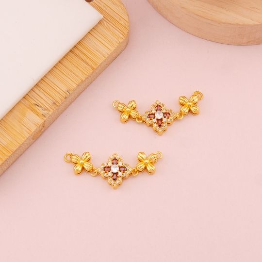 Enlace de tres de trebol en micropave