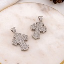 Dije de cruz micropave y baño 18k