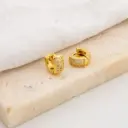 Aretes hugies de 10MM con zirconias  baño 18k