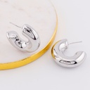 Aretes C Hoops solidos baño 18k plateados