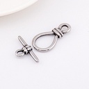 Broche T vintage en acero inoxidable