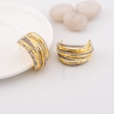 Aretes C hoops doble tono con zirconias  baño 18k pin de plata