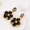 Aretes colgantes en forma de flor esmaltado baño 18k