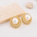 Aretes stud con perlas y zirconia baño 18k