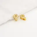 Dije en micropave con baño 18k letra P