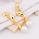 Aretes chunky livianos colgantes con perlas baño 18k