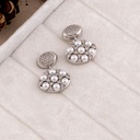 Aretes colgantes con perlas y zirconias baño 18k