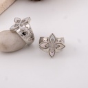 Anillo ajustable de trebol madre perla baño 18k