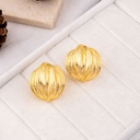 Aretes redondos de hoja dorados baño 18k