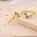 Anillo ajustable con zirconias y baño 18k