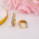 Argollas doble tono con zirconias baño 18k