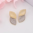 Aretes doble tono con zirconias baño 18k
