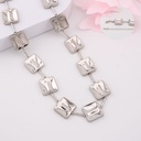 Collar cuadrado solido baño 18k