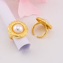 Anillo redondo ajustable con perla baño 18k