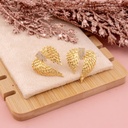 Aretes stud de alas baño 18k