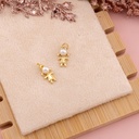 Dije niña con perlita baño 18k