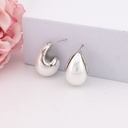 Aretes de gota con perla baño 18k plateados