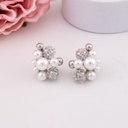 Aretes stud con perlas baño 18k