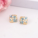 Aretes cuadrados con zirconias baño 18k