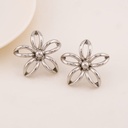 Aretes stud de flor baño 18k