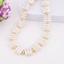 Collar de perlas acrilicas baño 18k