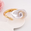 Brazalete de flor cartucho baño 18k