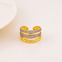 Anillo chunky doble tono con zirconias baño 18k