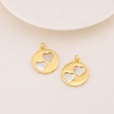 Dije redondo corazones con concha nacar baño 18k