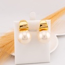 Aretes colgantes con perla baño 18k