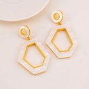Aretes colgantes concha nacar baño 18k