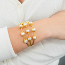 Brazalete de perlas de rio engastado en goldfilled