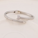 Brazalete de clavo con zirconias baño 18k