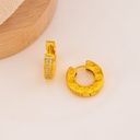 Argollas de trebol con zirconias baño 18k