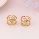 Aretes stud de flor con zirconias y perlas baño 18k
