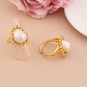 Anillo de perla barroca con zirconias baño 18k