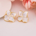 Aretes stud de flor esmaltados baño 18k