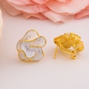 Aretes stud de flor esmaltados baño 18k