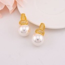 Aretes colgantes de perlas con patente omega baño 18k