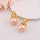 Aretes colgantes de perlas con patente omega baño 18k