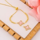Enlace de trebol en micropave rosa