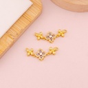 Enlace de tres de trebol en micropave